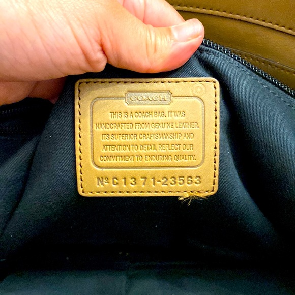 Coach tan bag - Picture 2 of 14